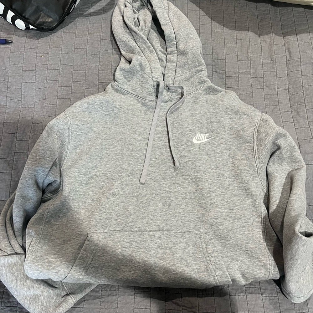 Nike Men's Gray Hoodie